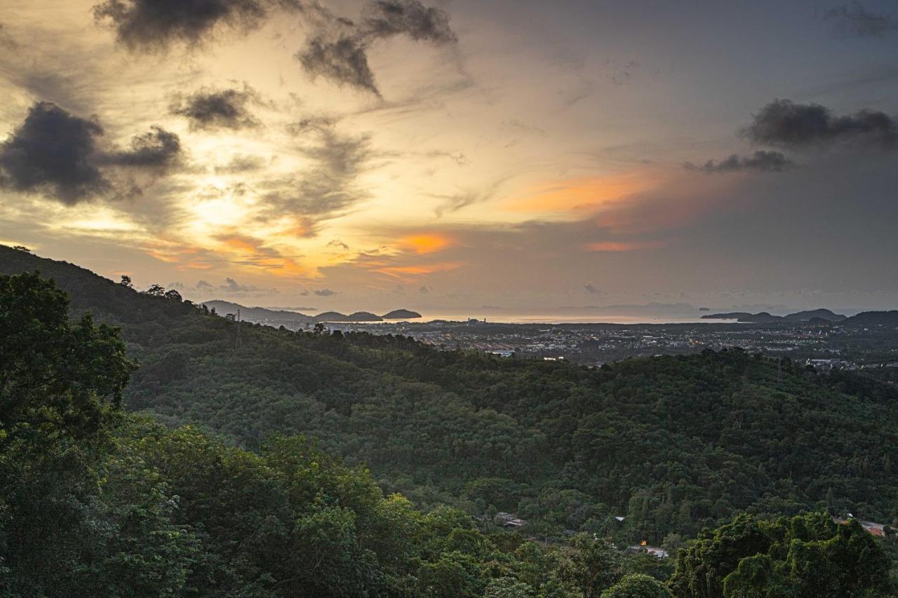 Phuket View Coffee And Resort Чалонг Екстериор снимка